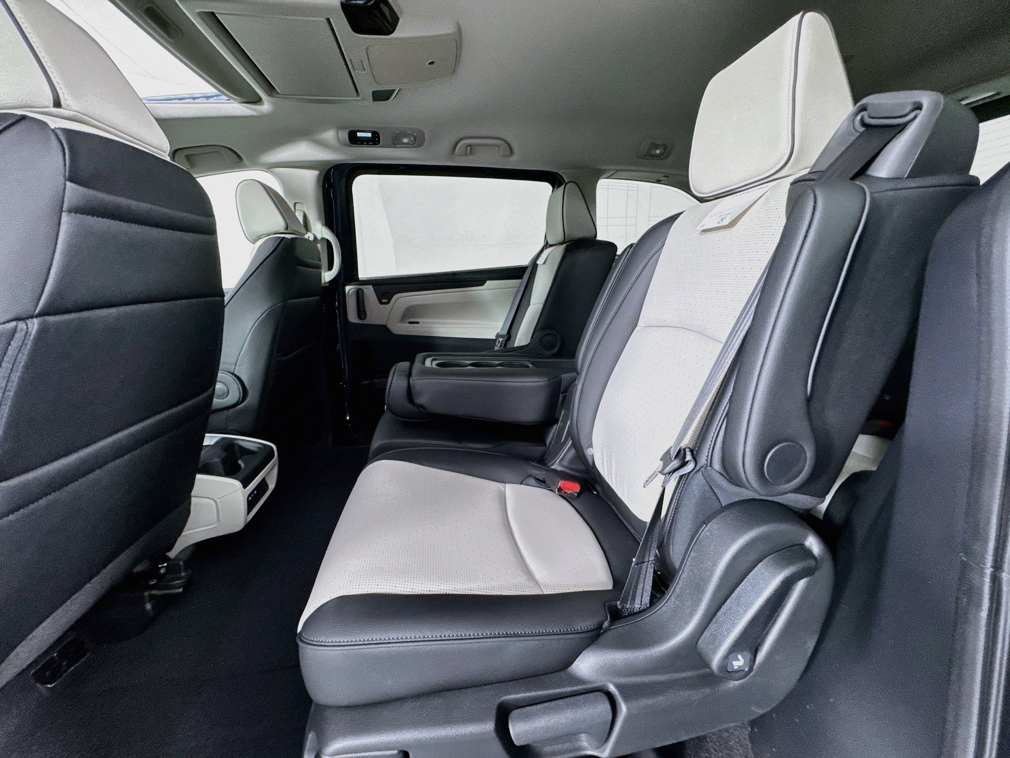 2026 Honda Odyssey Elite - Photo 77