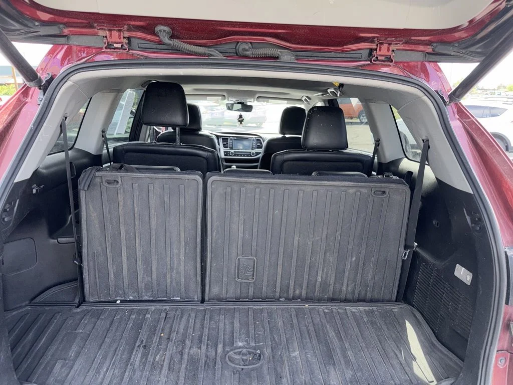 Used 2017 Red Toyota SE image 13