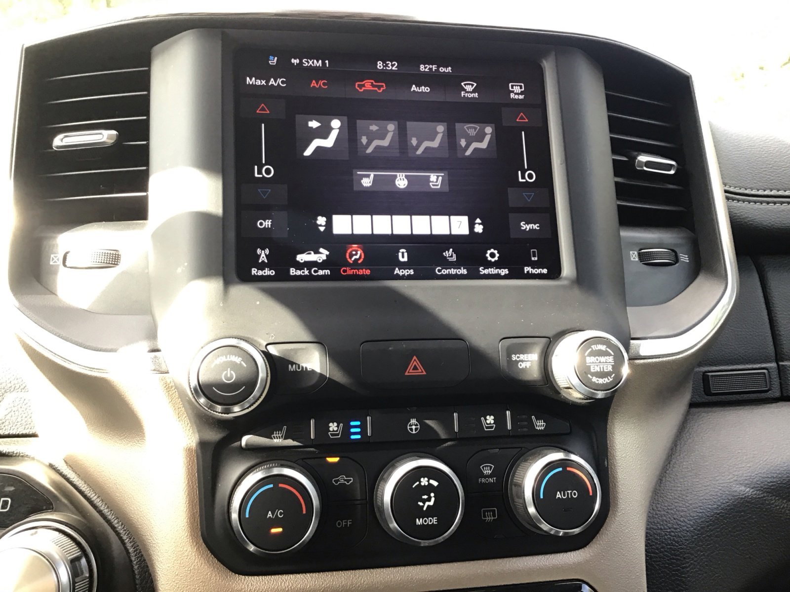 Used 2020 Delmonico Red Pearlcoat Ram Laramie image 17