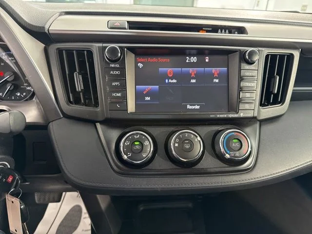 Used 2017 White Toyota LE image 23