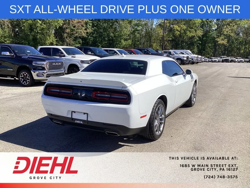 Used 2021 White Dodge SXT image 7