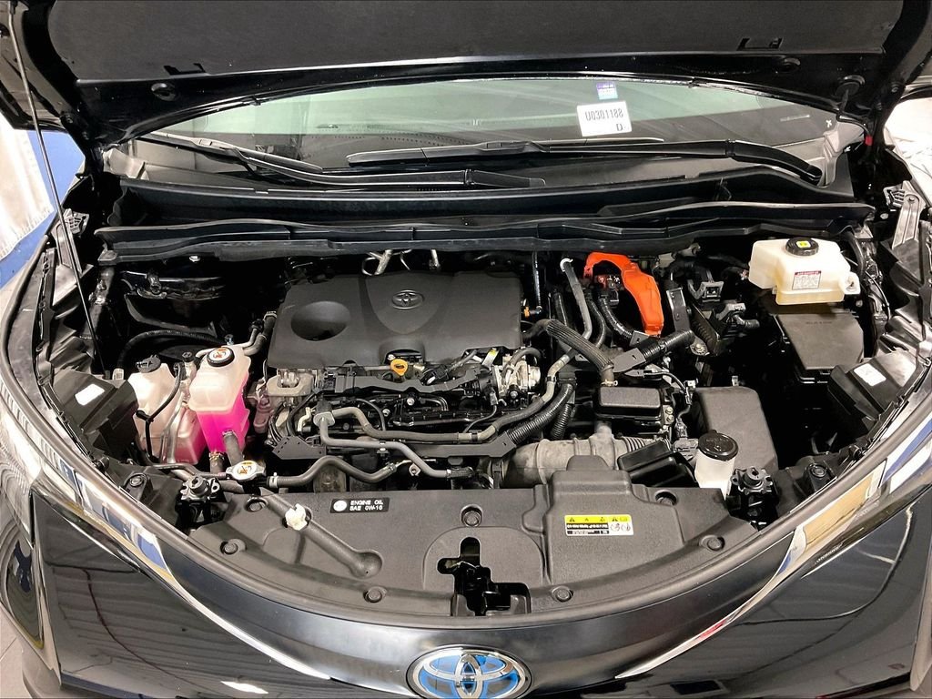 Used 2023 Black Toyota XLE image 31