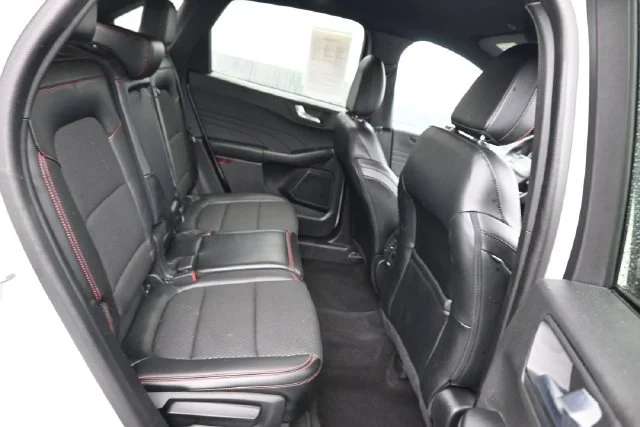 Used 2023 White Metallic Ford ST-Line image 8
