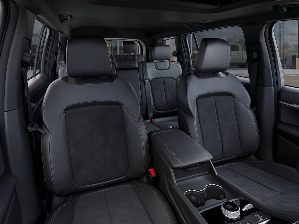 New 2026 Bright White Clear-Coat Exterior Paint Jeep Altitude image 16