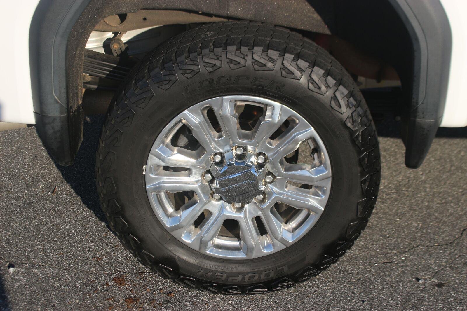Used 2022 SUMMIT WHITE GMC Denali image 40