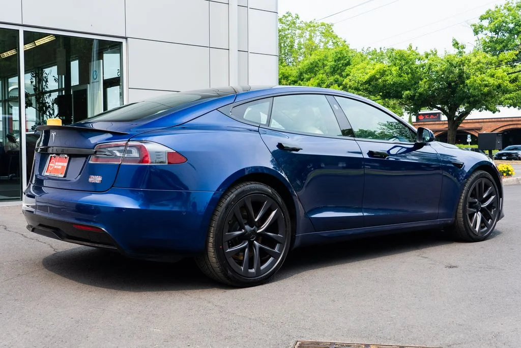 Used 2021 Blue Tesla Plaid image 6