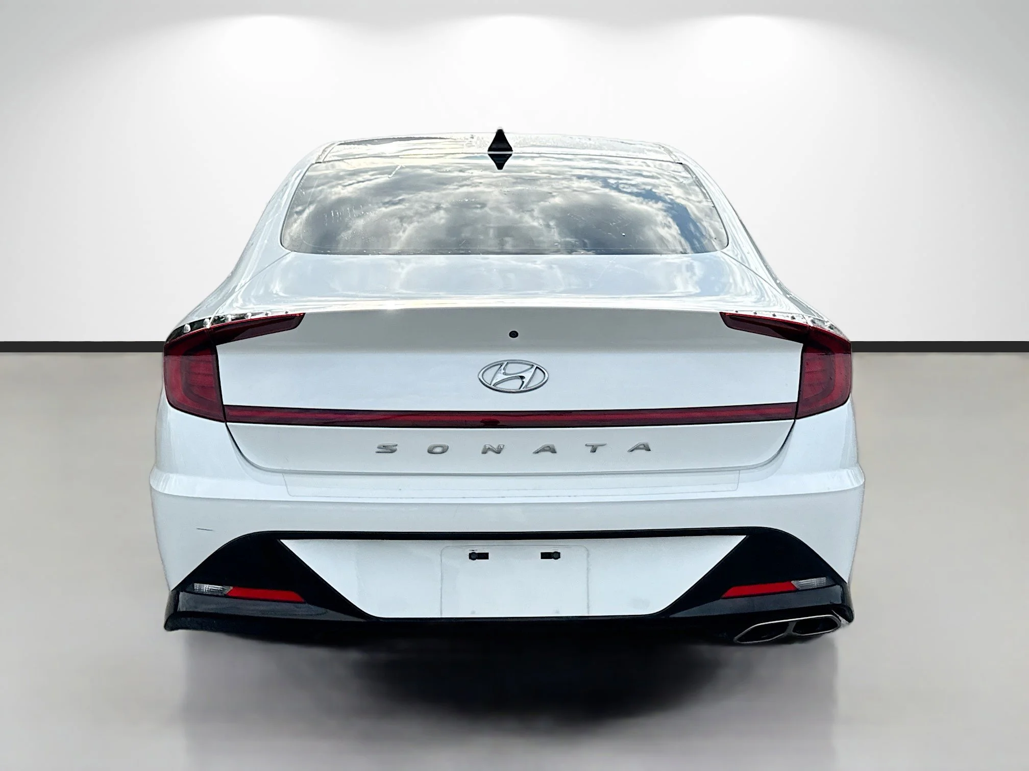 Used 2021 Quartz White Hyundai SEL image 4