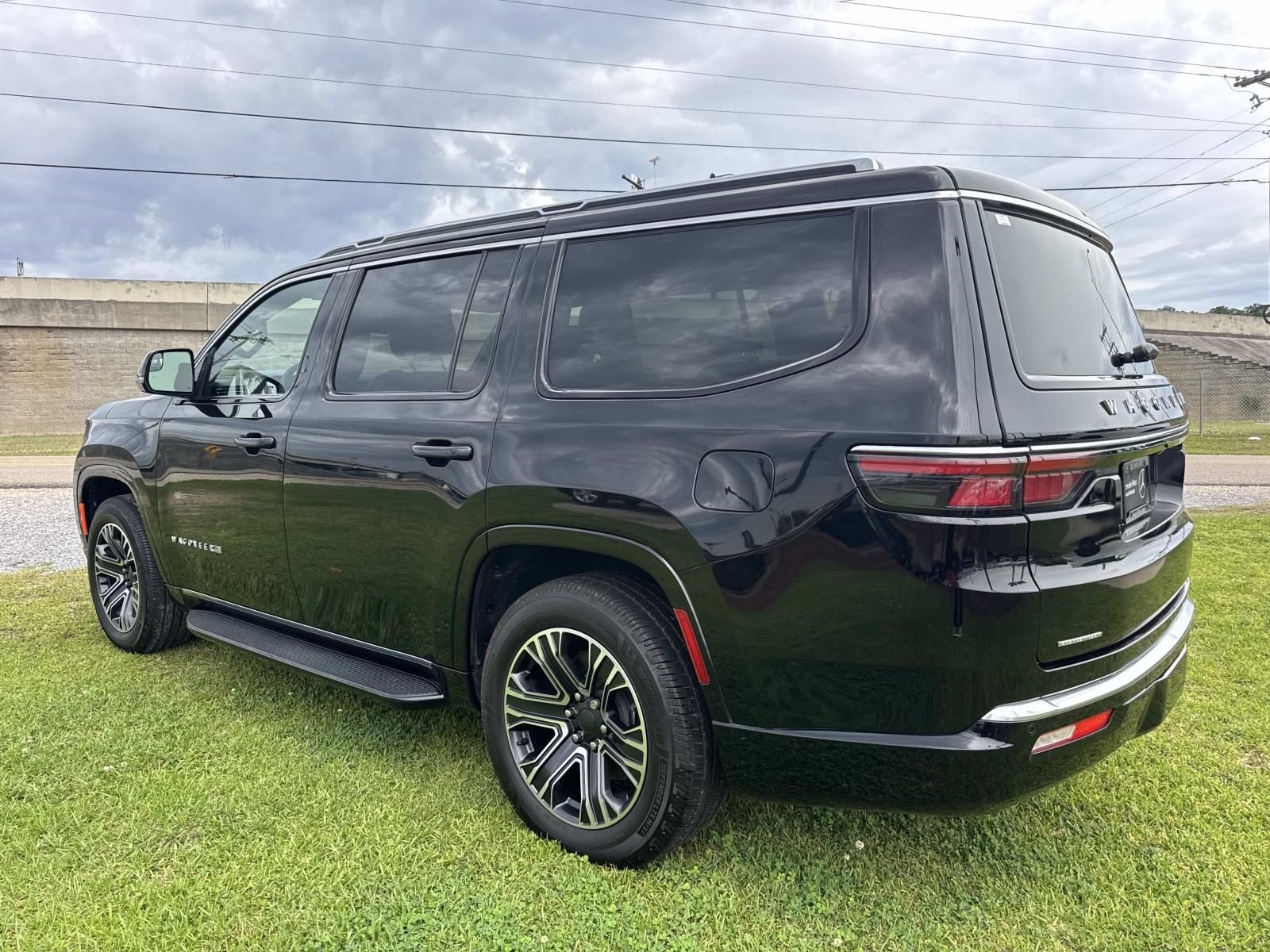 Used 2023 Black Jeep Series II image 7