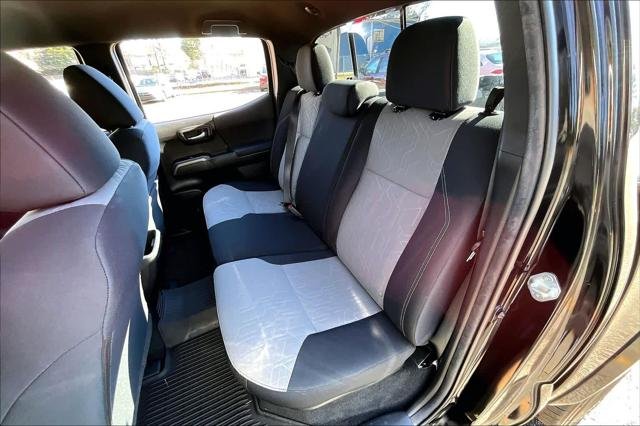 Certified Used 2023 BLACK Toyota  image 19