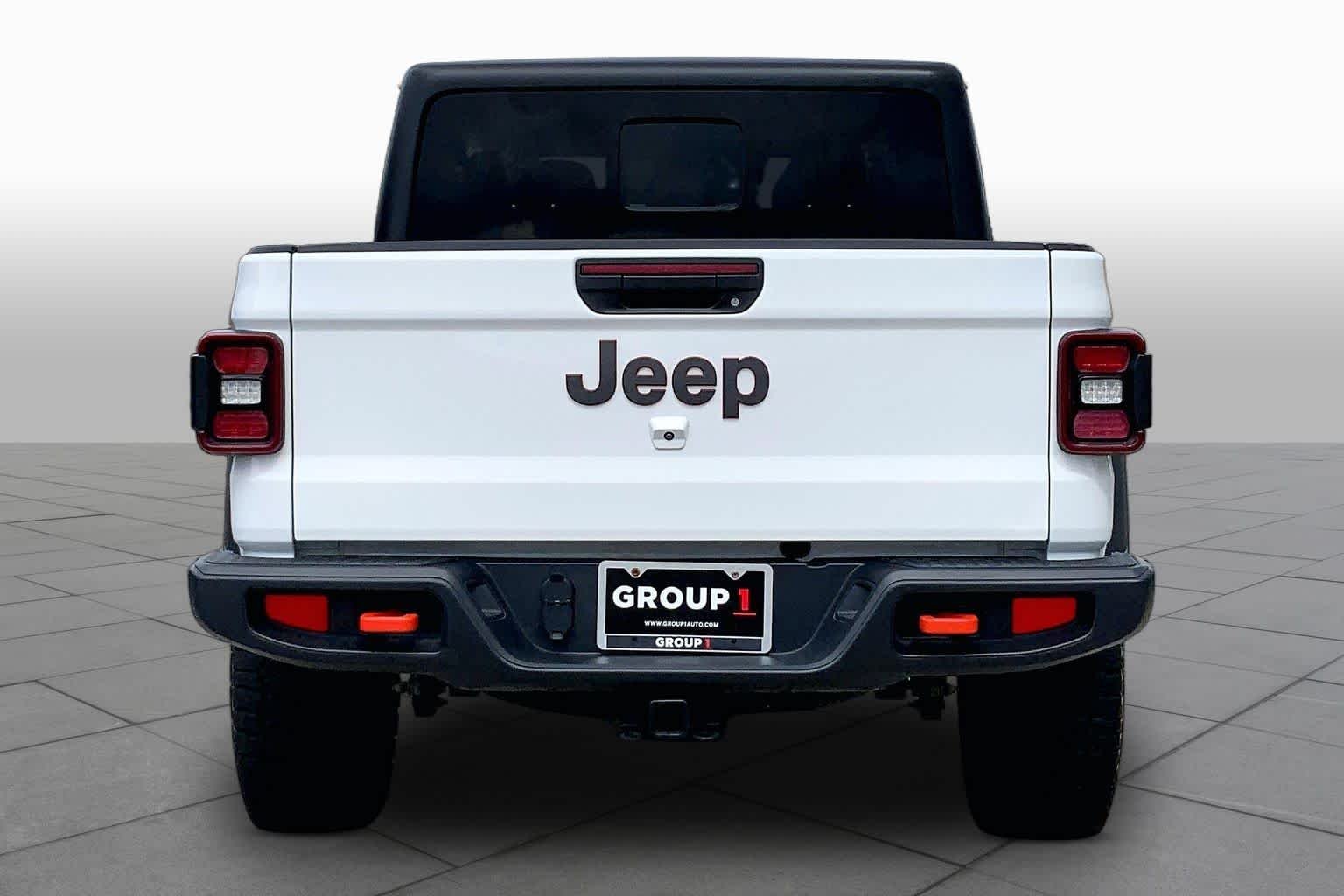 Used 2026 Bright White Clearcoat Jeep Mojave image 5