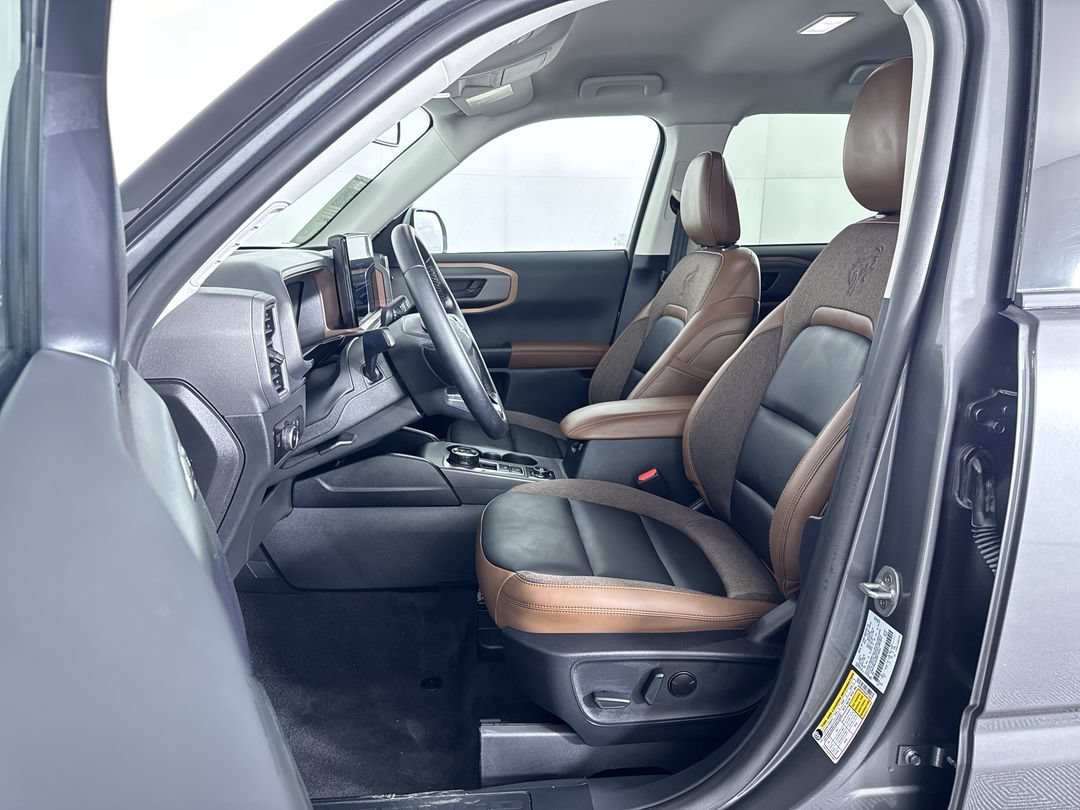 Used 2025 Light Blue Clearcoat Metallic Ford Outer Banks image 15