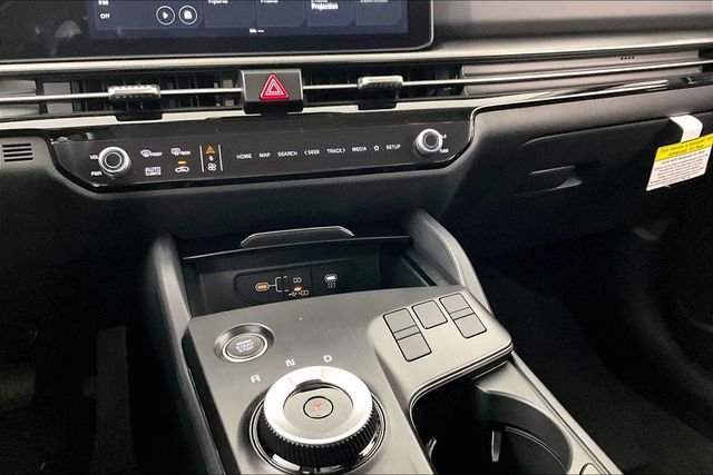 New 2026 Steel Gray Kia LX image 7