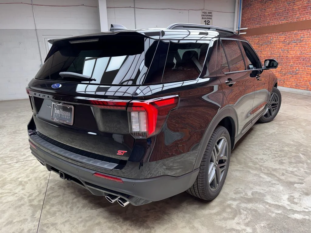 New 2026 Agate Black Metallic Ford ST image 6