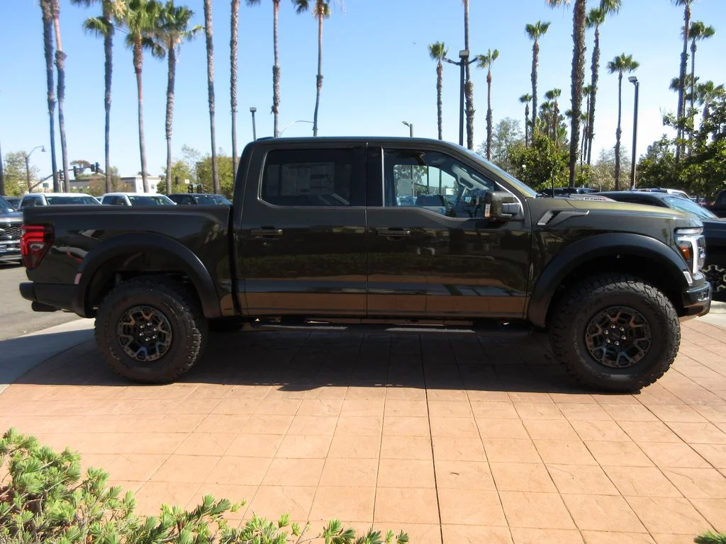 New 2026 Shelter Green Ford Raptor image 5