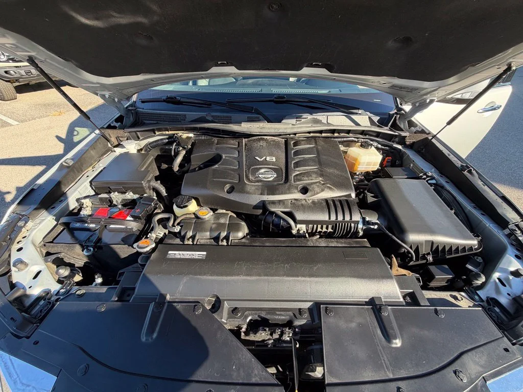 Used 2021 Silver Nissan SV image 32