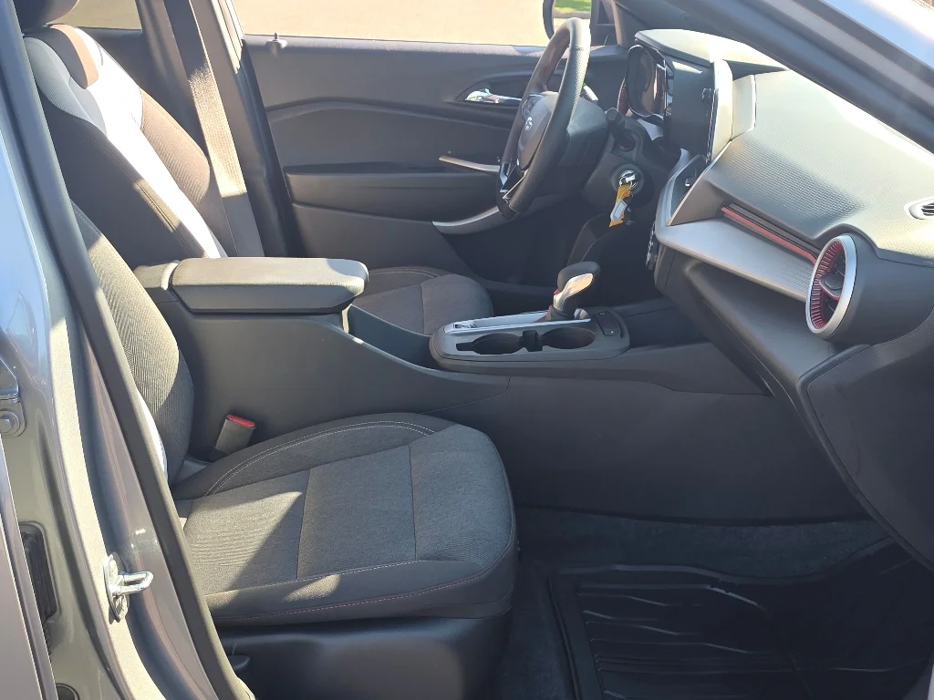 Used 2024 Sterling Gray Metallic Chevrolet 1RS image 22