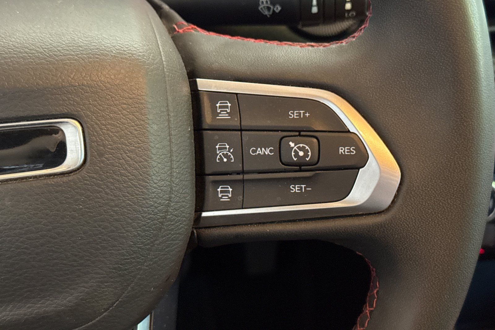 2025 Jeep Compass Trailhawk - Photo 32