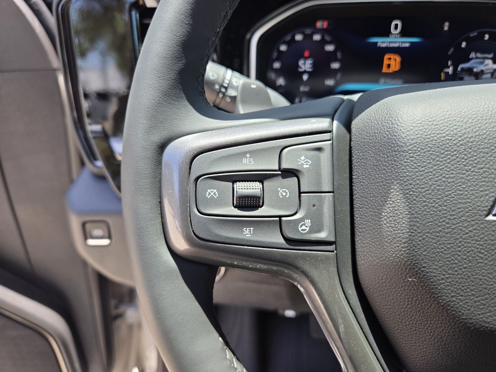 2026 Chevrolet Silverado 1500 ZR2 - Photo 32