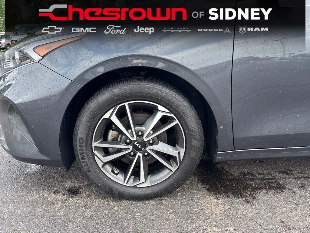 Used 2023 Gray Kia LXS image 9