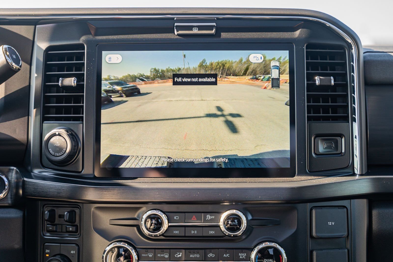 New 2026 Oxford White Ford F-250® Lariat® image 37