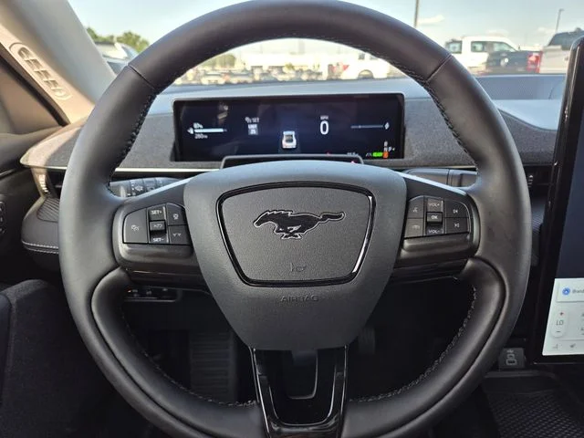 New 2026 Star White Metallic Tri-coat Ford Premium image 18