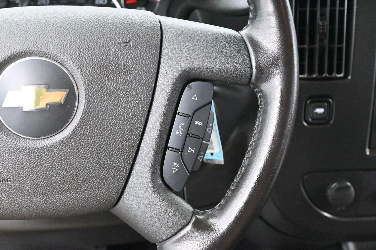 Used 2023 Summit White Chevrolet WT image 15