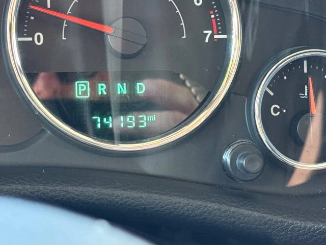 Used 2018 White Jeep Unlimited Sahara image 25