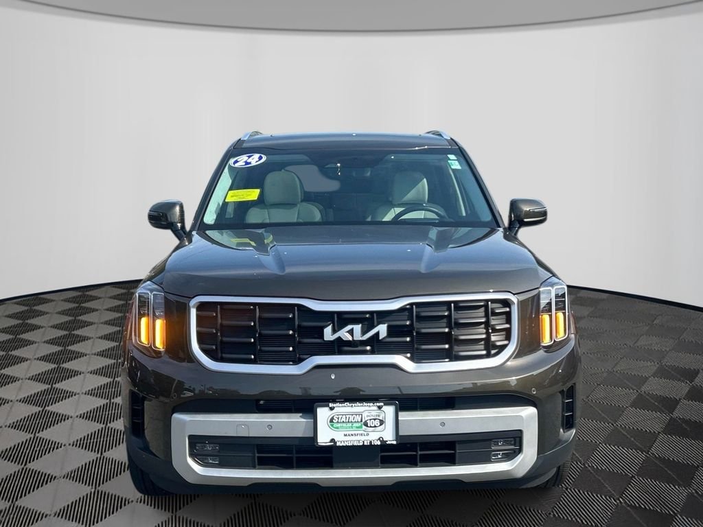 Used 2024 Green Kia SX-Prestige image 8