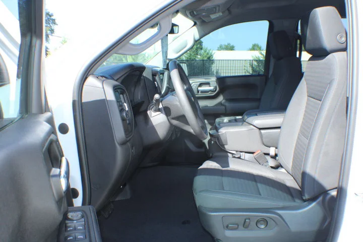 Used 2023 Summit White Chevrolet Custom image 11