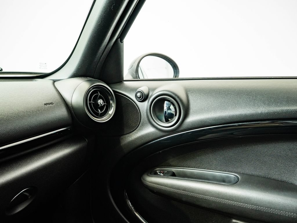 Used 2016 Absolute Black Metallic MINI  image 35