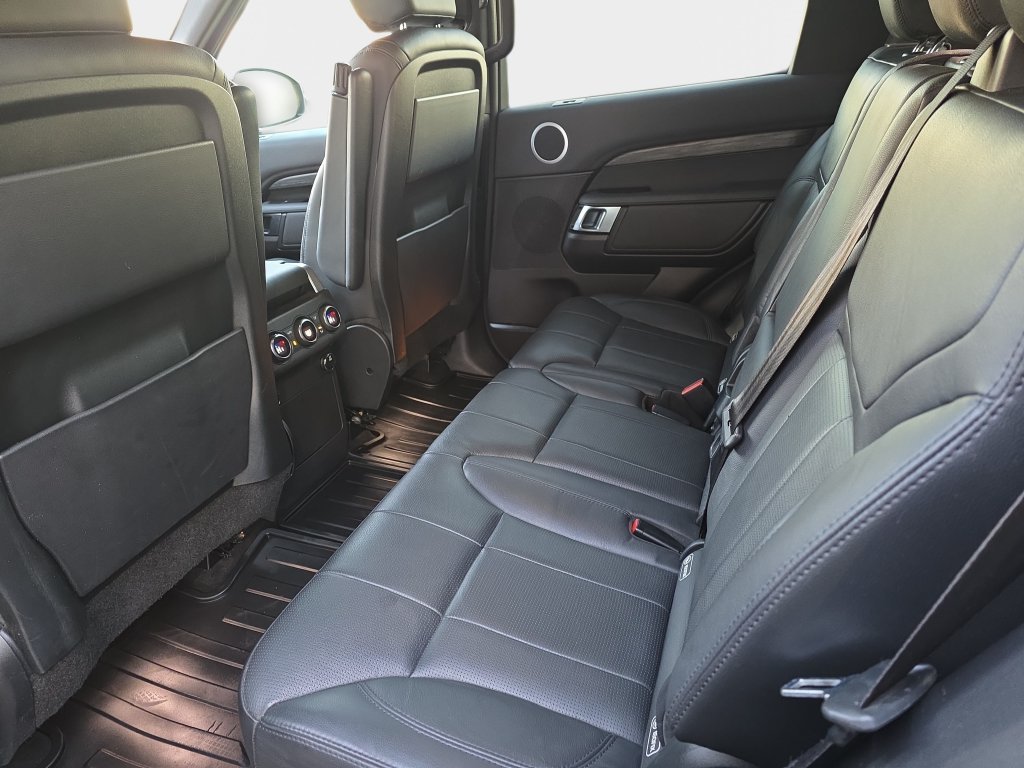 Used 2017 Gray Land Rover HSE image 18