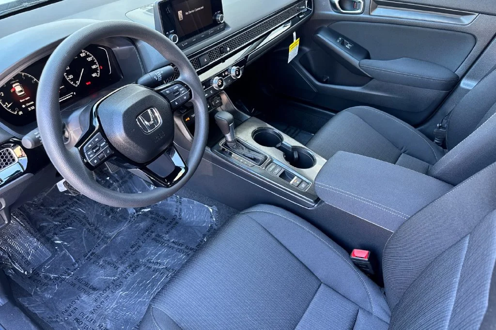 New 2026 Rallye Red Honda LX image 10
