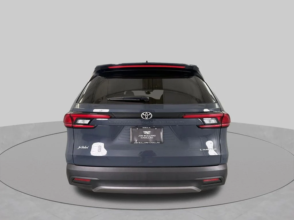 Used 2026 Cloud Toyota Limited image 7