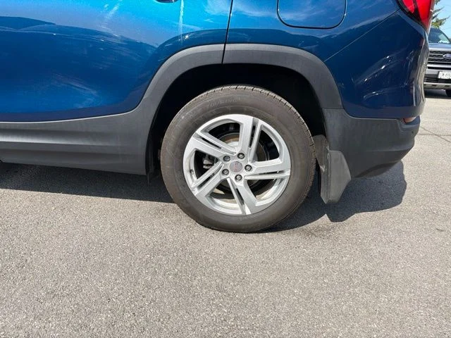 Used 2019 Blue Emerald Metallic GMC SLE image 15