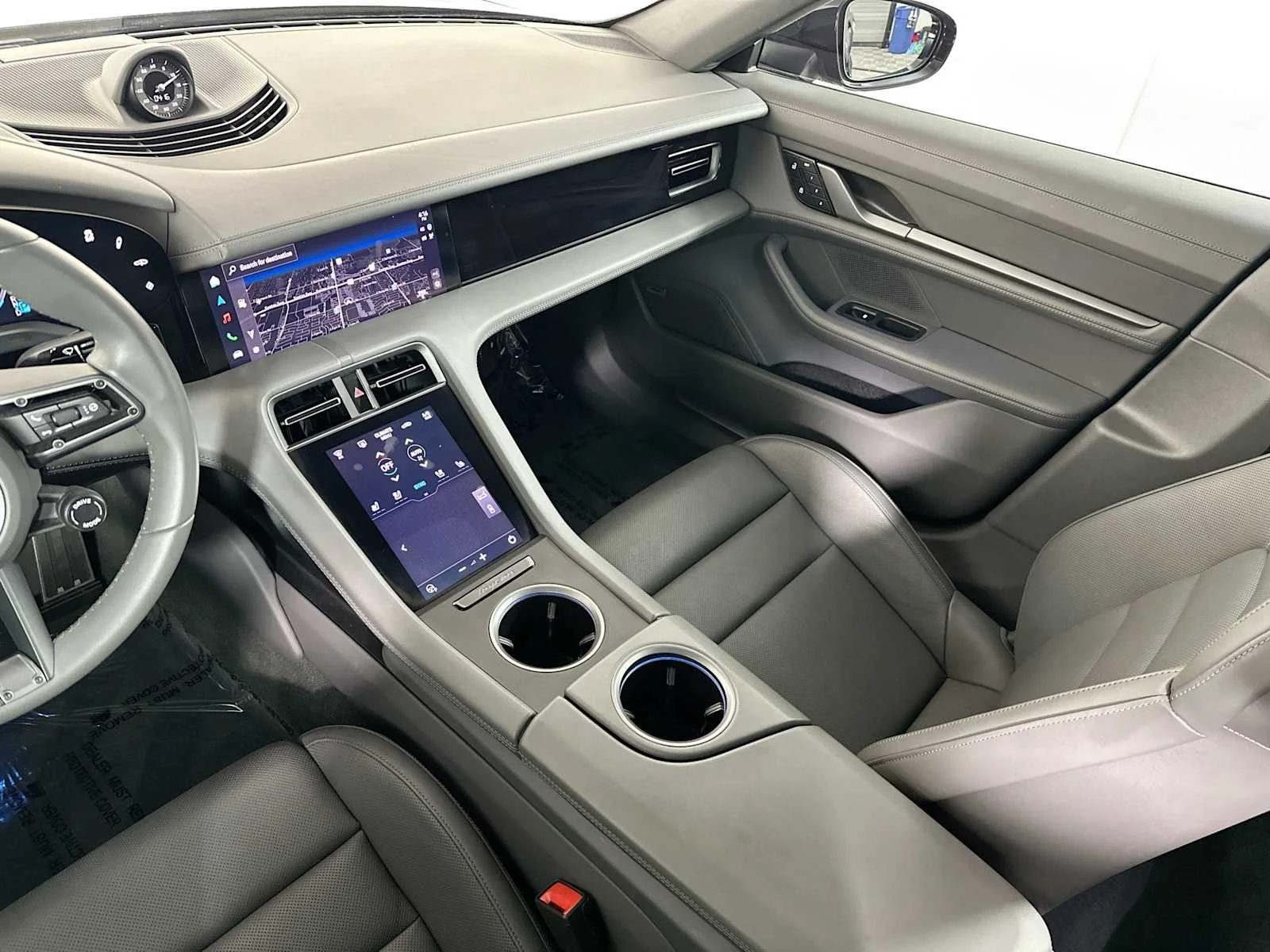 2025 Porsche Taycan Base - Photo 24