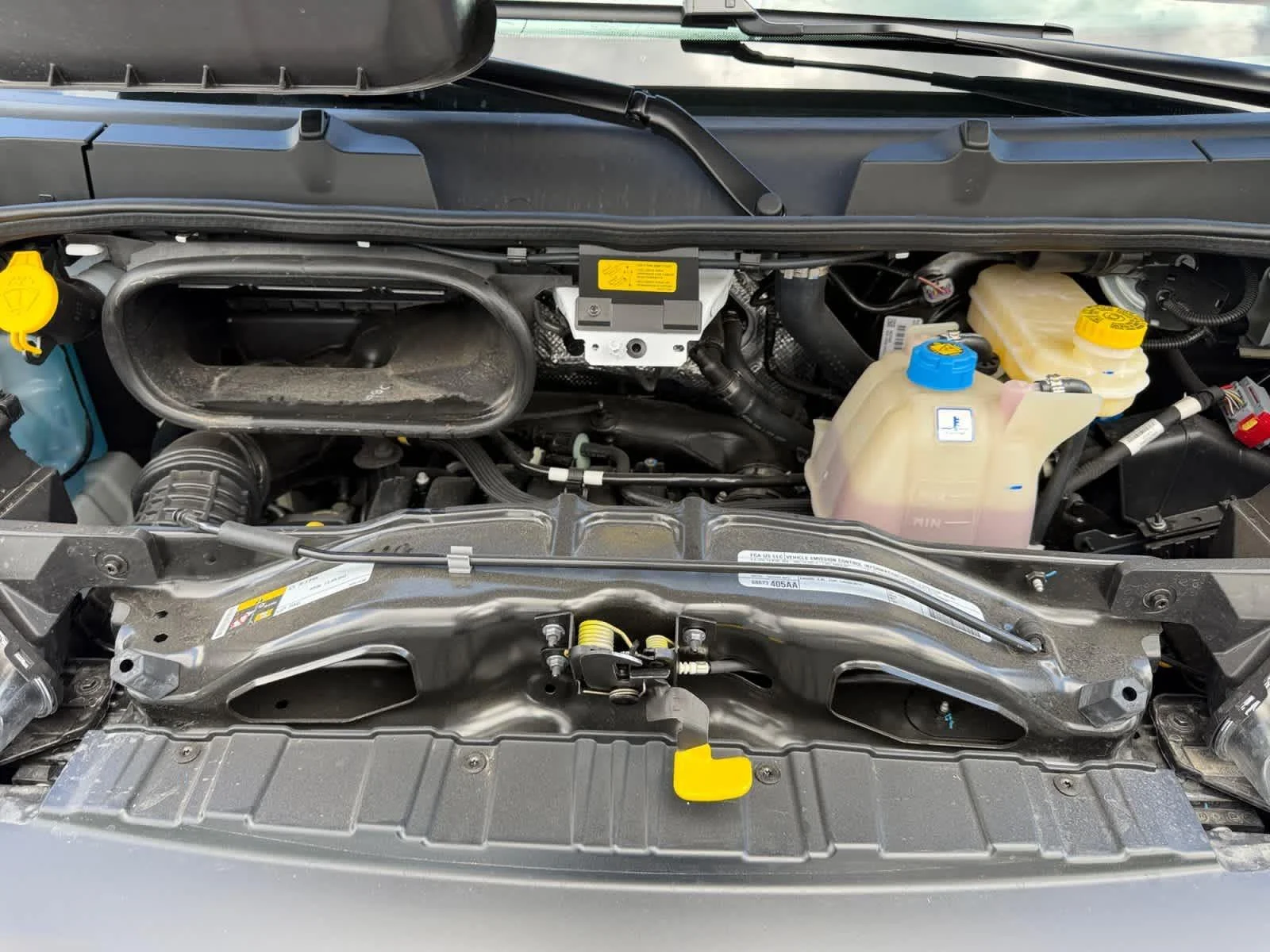New 2026 Bright White Clear-Coat Exterior Paint RAM Tradesman image 20