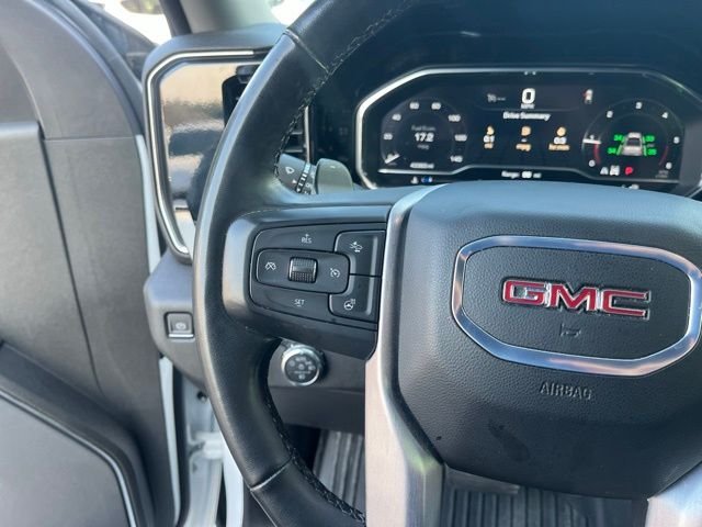Used 2024 White GMC SLT image 20