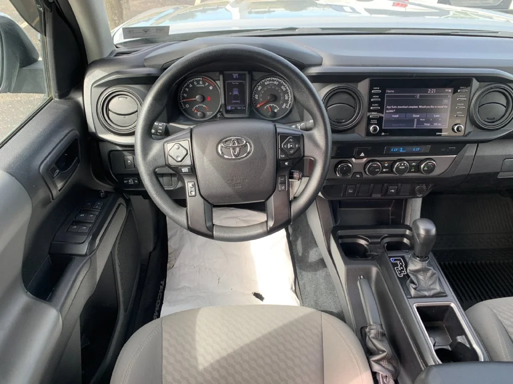 Used 2021 Silver Toyota SR image 17