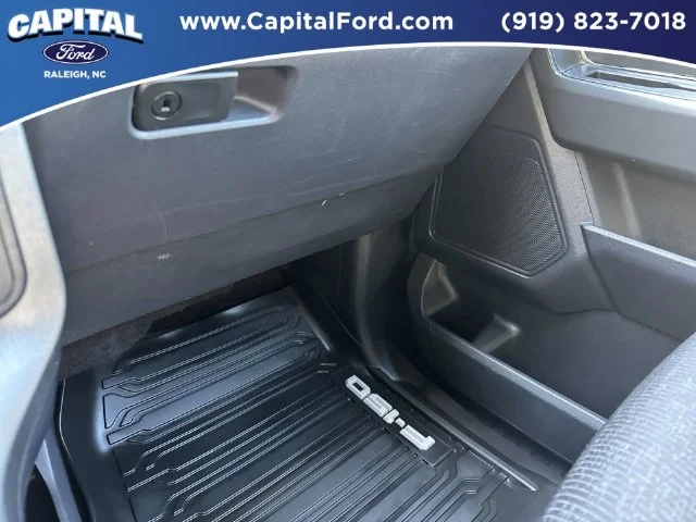 Used 2024 Blue Ford XLT image 27