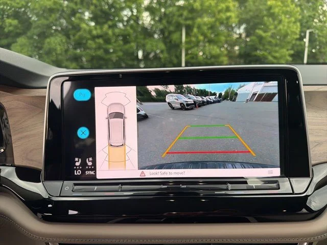 New 2026 Gray Volkswagen 2.0T SE w/Technology image 24