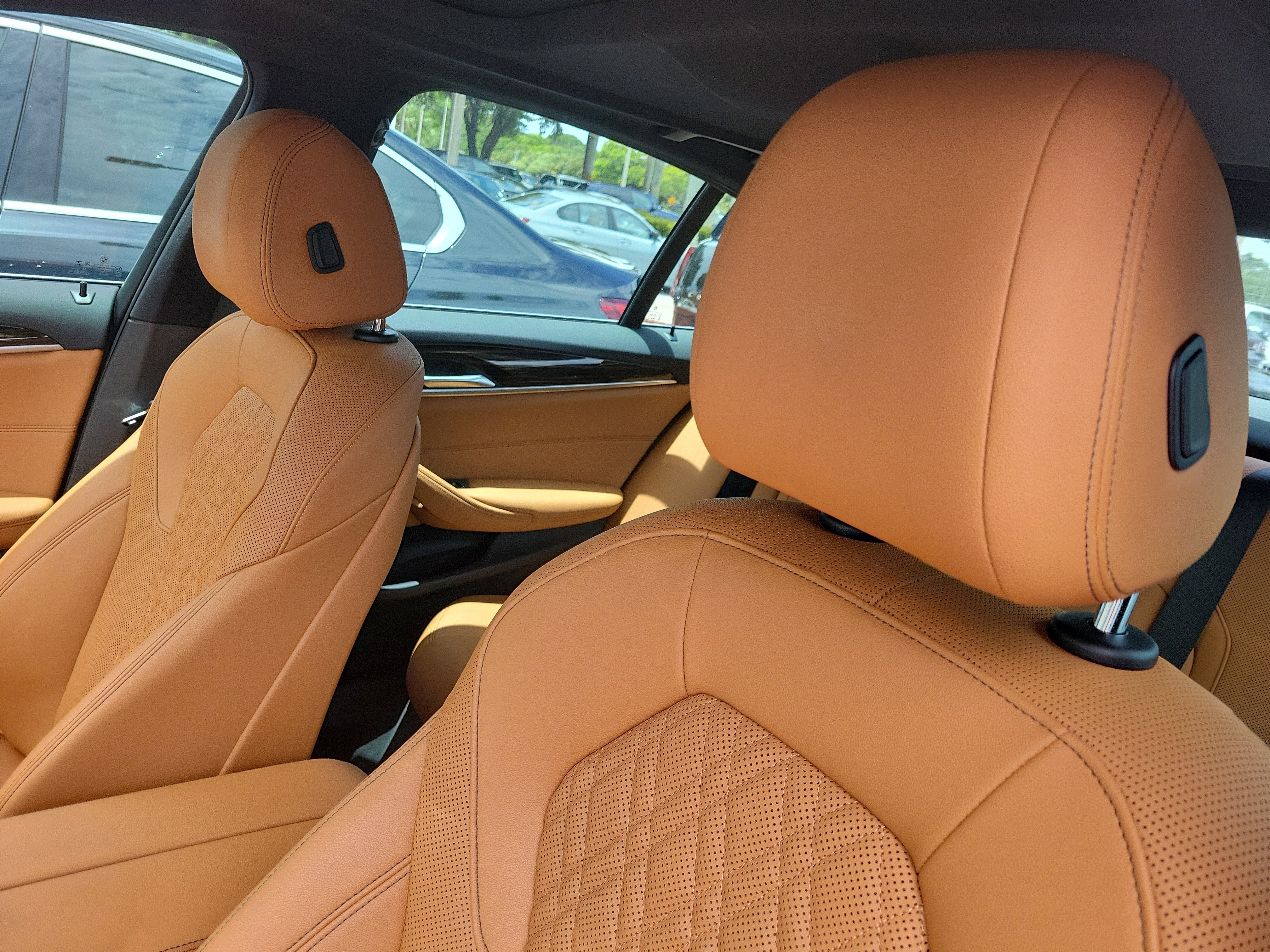 Used 2022 Bernina Grey Amber Effect Metallic BMW 530i image 16