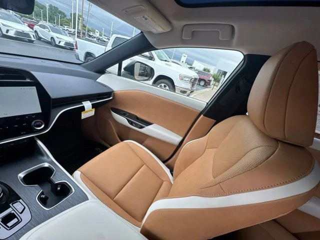New 2026 Iridium Lexus 450e Premium image 24