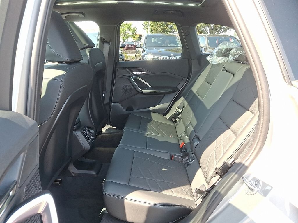 2026 BMW X1 28i - Photo 5