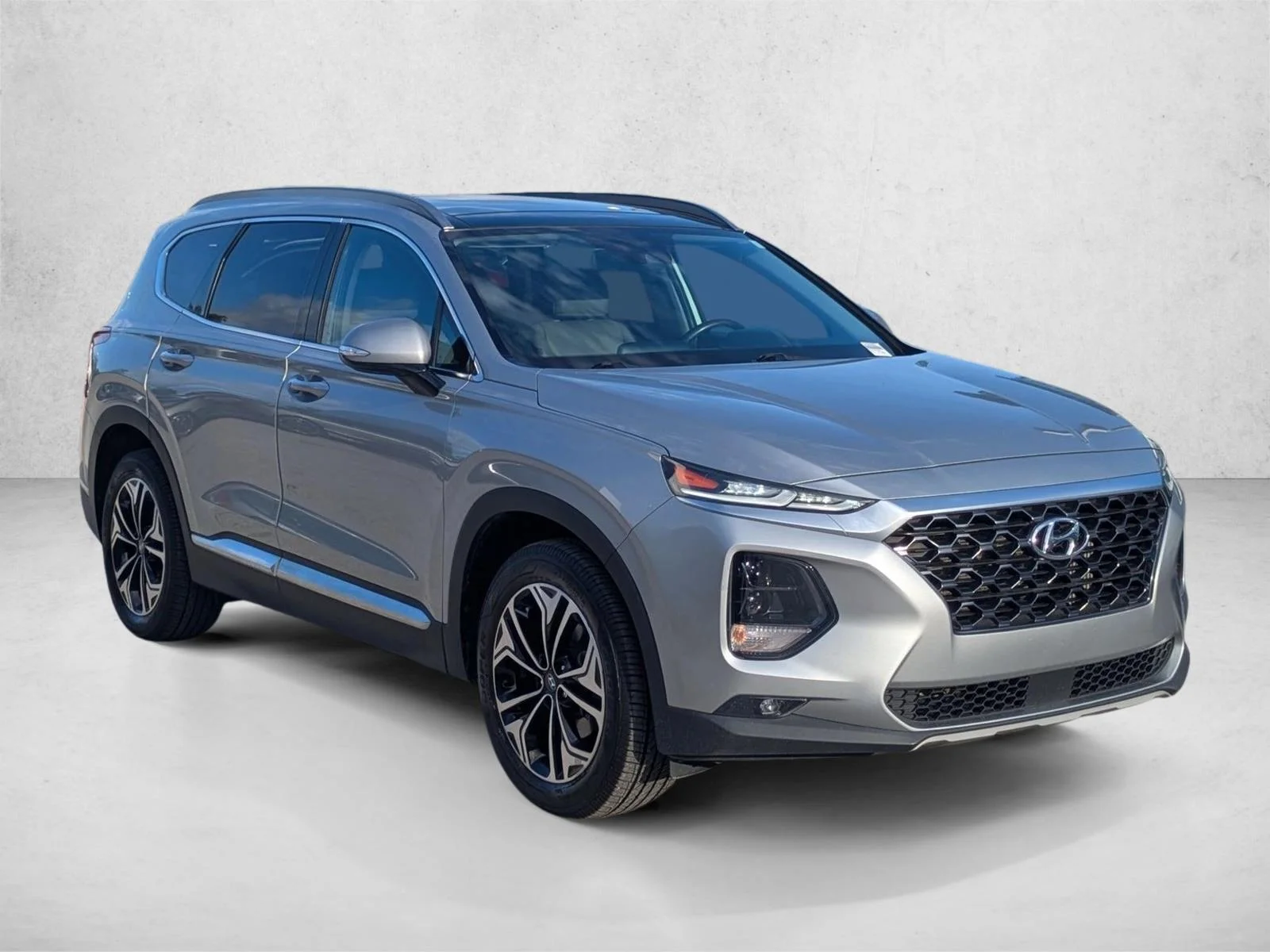 Used 2020 Shimmering Silver Pearl Hyundai SEL image 3