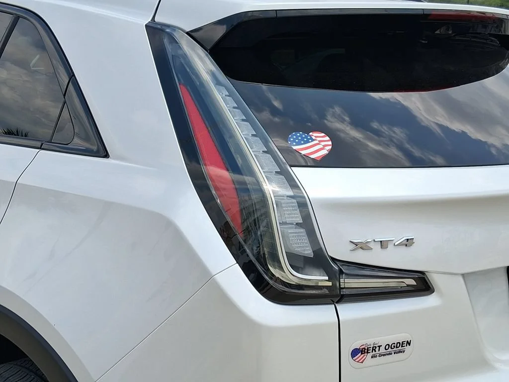 Used 2023 Crystal White Tricoat Cadillac Sport image 8