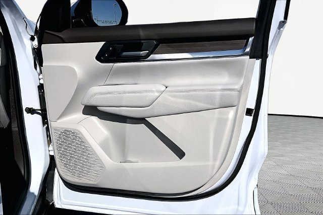 Used 2026 White GMC Denali image 19