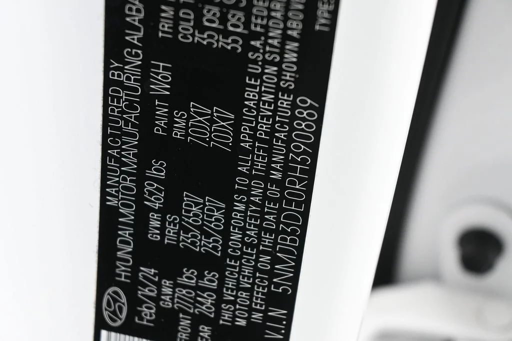 Used 2024 White Pearl Hyundai SEL image 17