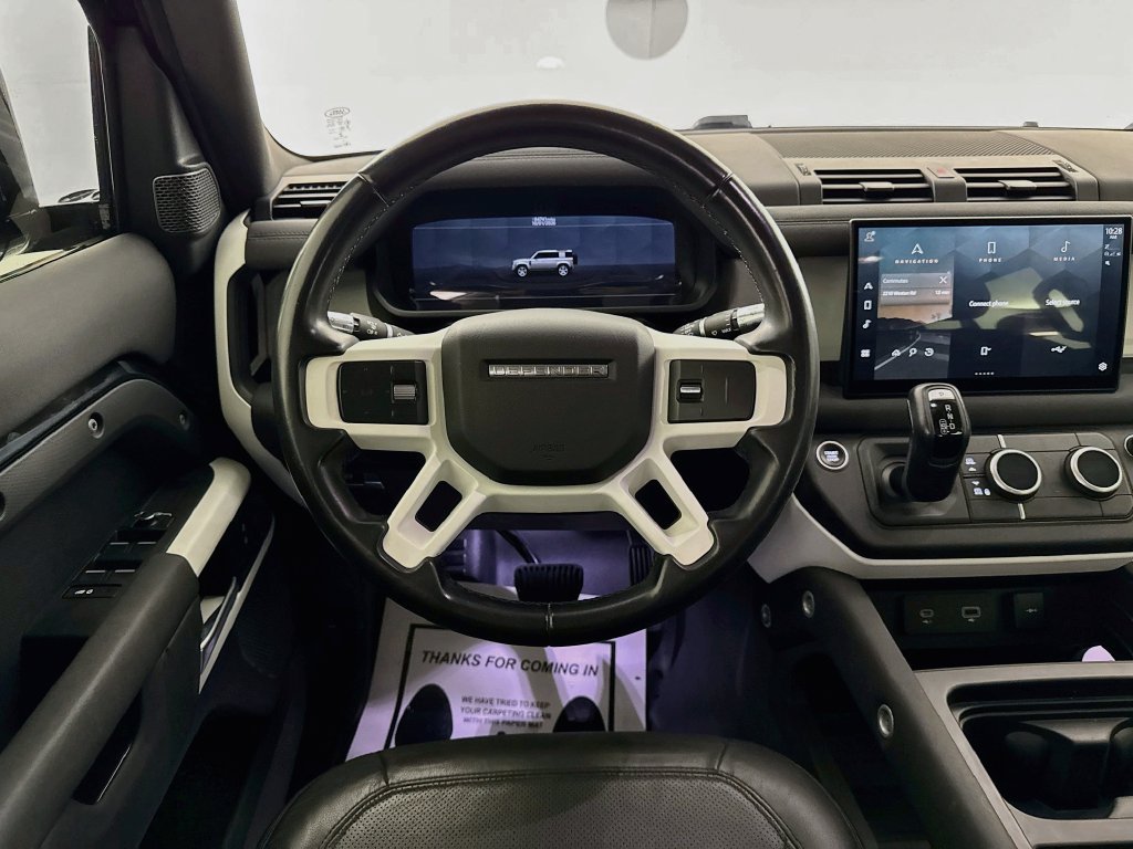 Used 2022 Black Land Rover S image 23
