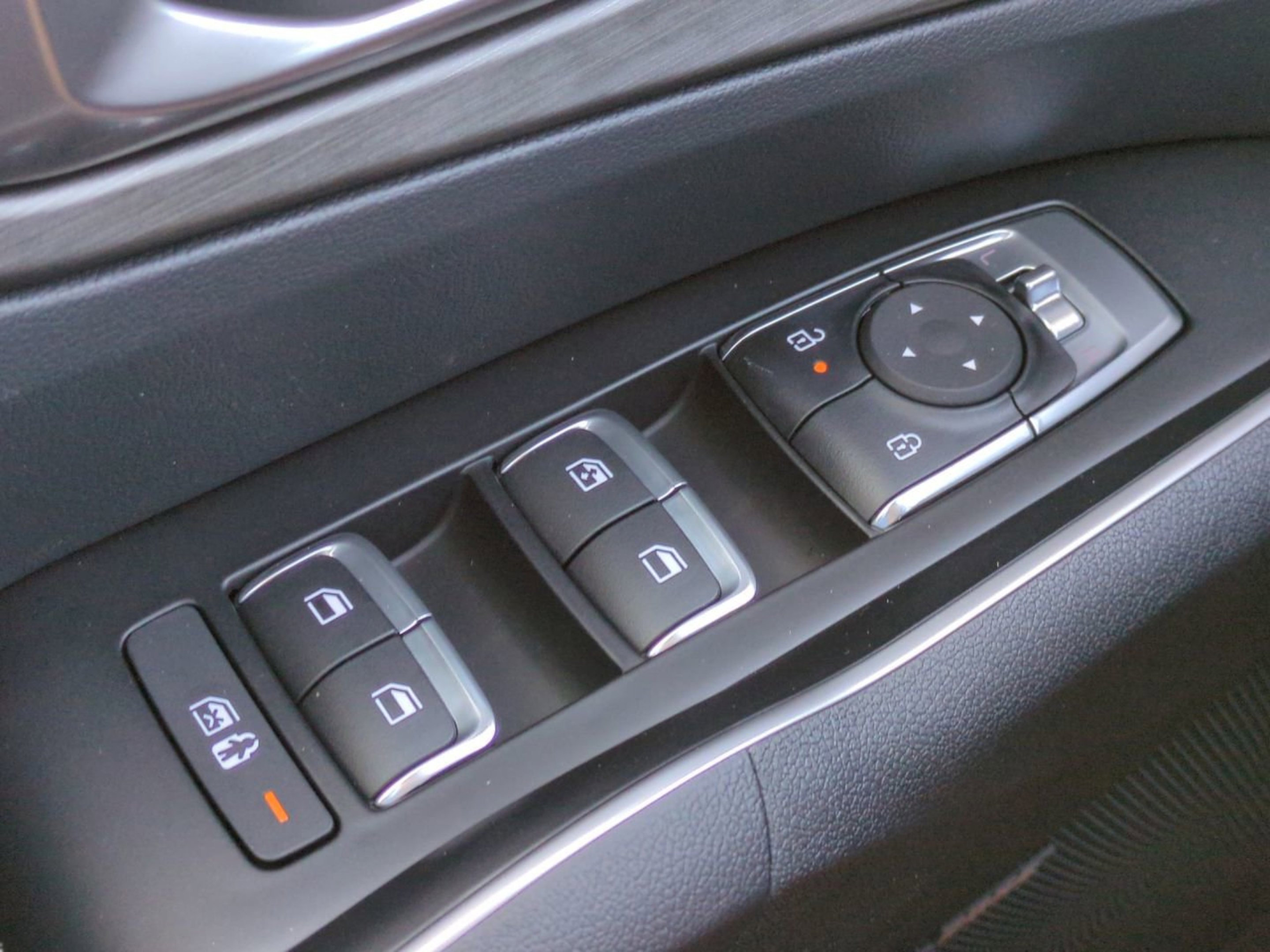 2026 Kia Sorento X-Line EX - Photo 30