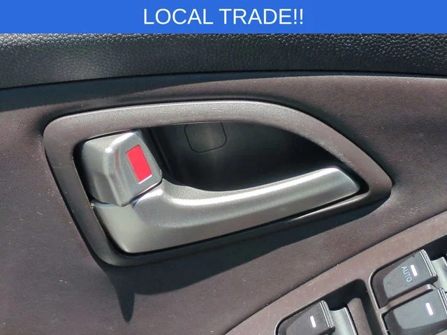 Used 2013 Red Hyundai GLS image 13